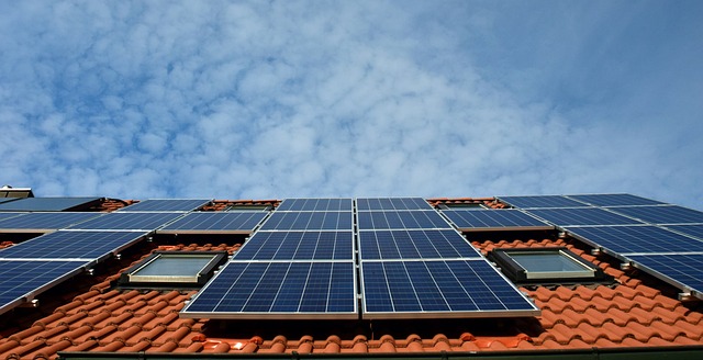 solar_roof_tiles.jpg